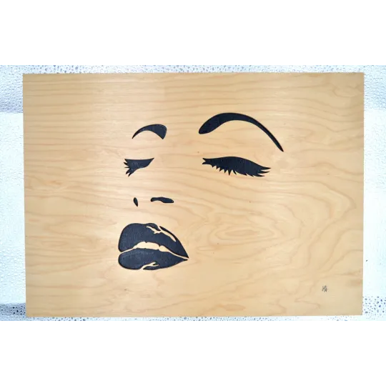 Picture chanted face woman