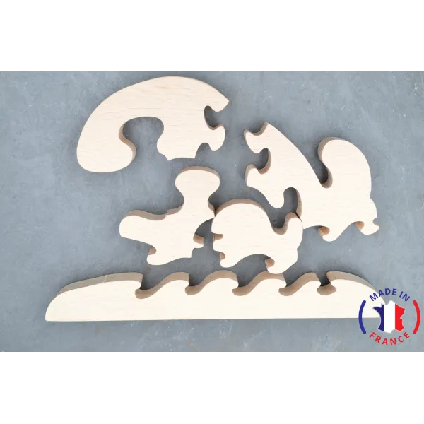 Whale puzzle to paint in wood