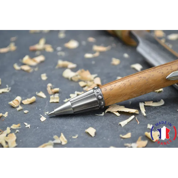 Stylo bille en zébrano
