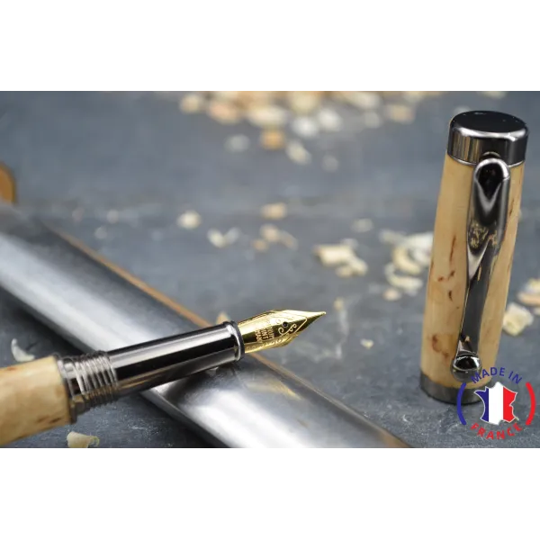 Stylo plume en bouleau madré