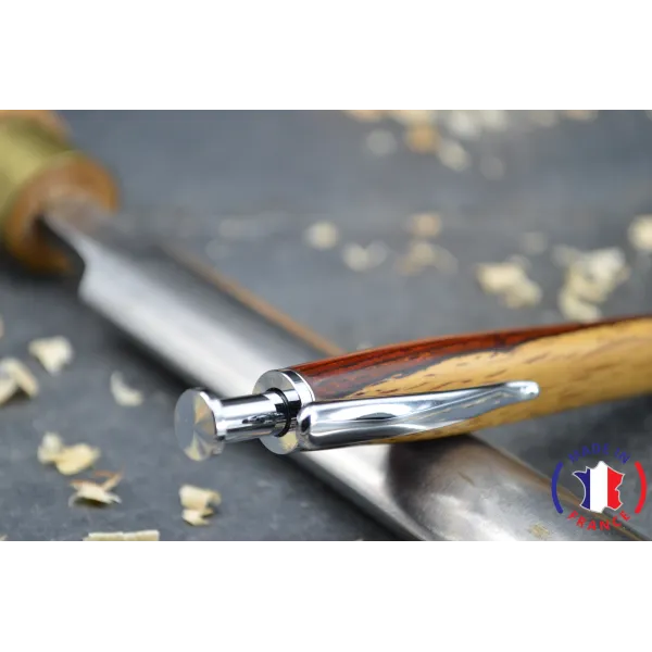 Stylo bille en bois de Cocobolo avec aubier.