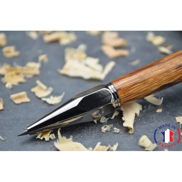 Stylo porte mine en bois de serpent de Guyane.