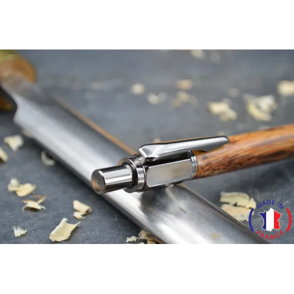 Pen carries mine in snake wood from Guyana.