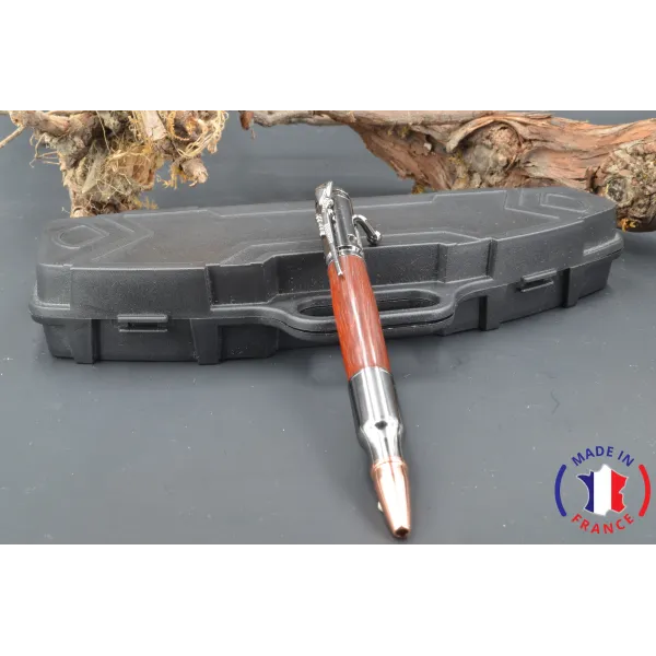 Wooden pen The hunter in Padouk.