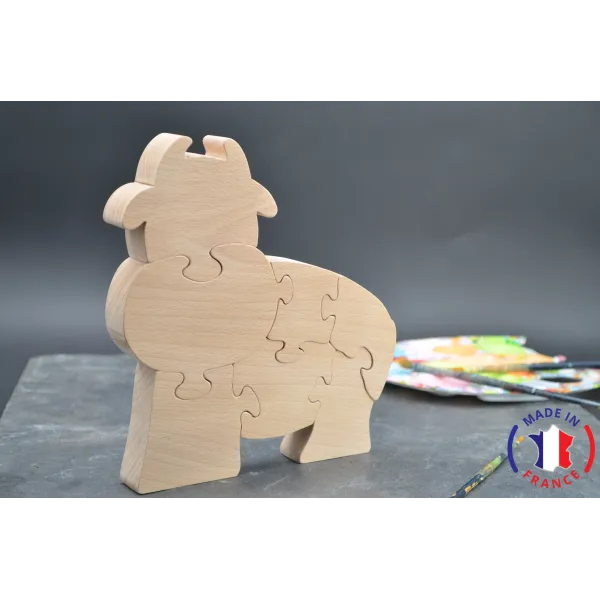 Cow puzzle to paint in wood