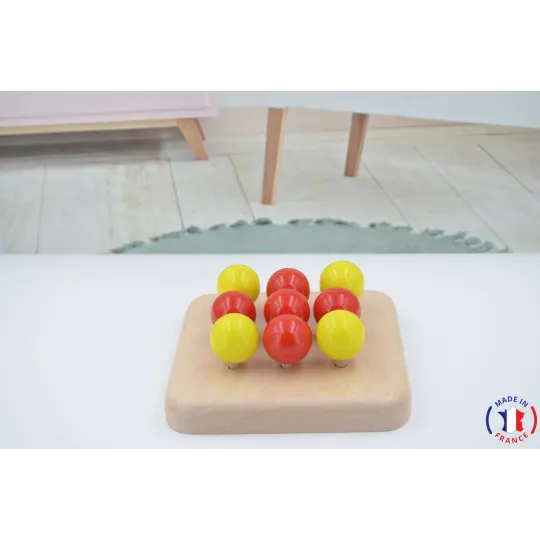wooden toy - morpion