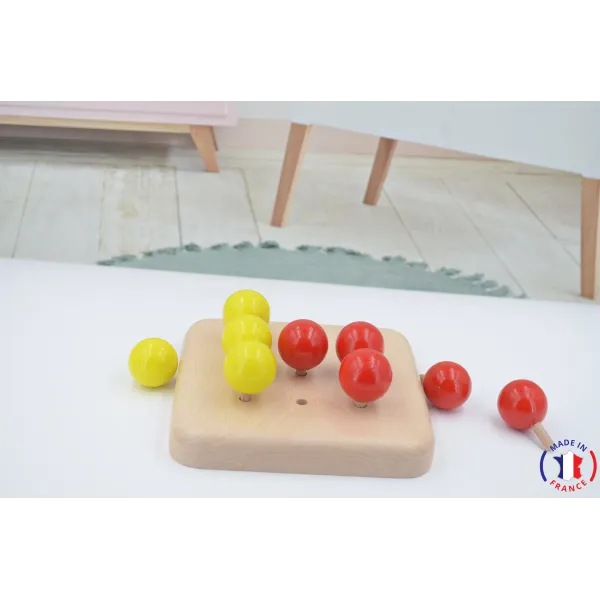 wooden toy - morpion