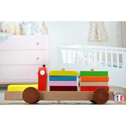 jouet en bois - Camion éducatif