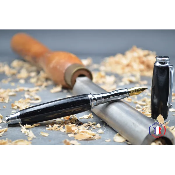 Fountain pen in ebony wood