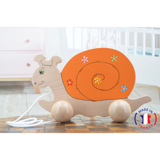 wooden toy - Orange pull snail
