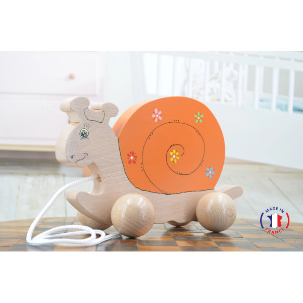 wooden toy - Orange pull snail