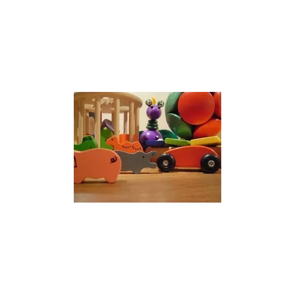 Dark green aerosol paint to toy standard