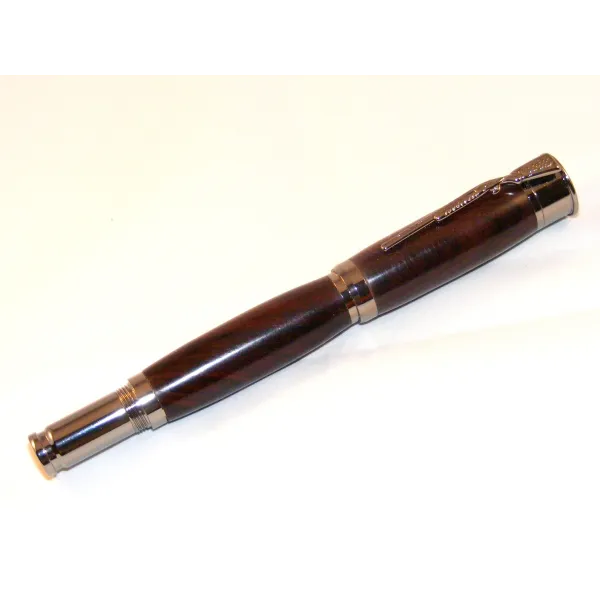 Stylo roller en palissandre violet de Madagascar