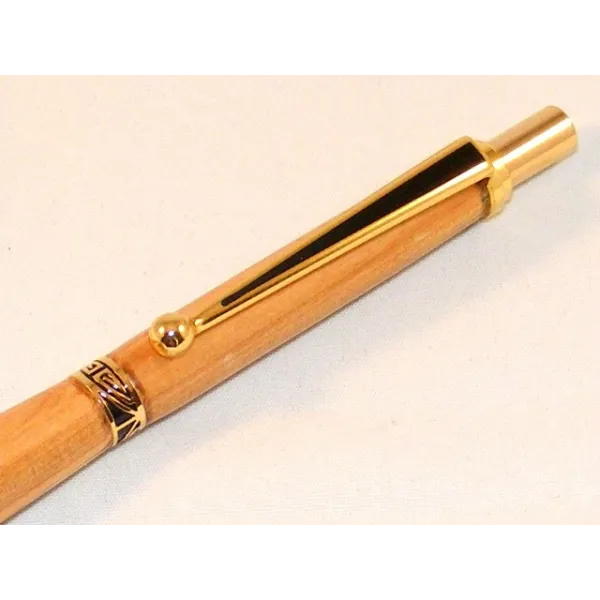 Pen carries juniper wood mine cade